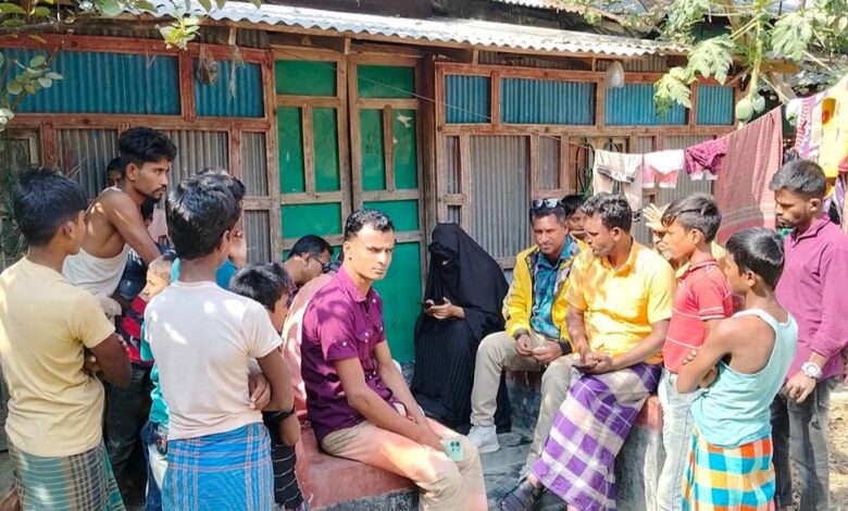 এক-সন্তানের-জননীর-অনশন,-পরিবার-নিয়ে-পালালেন-রাসেল