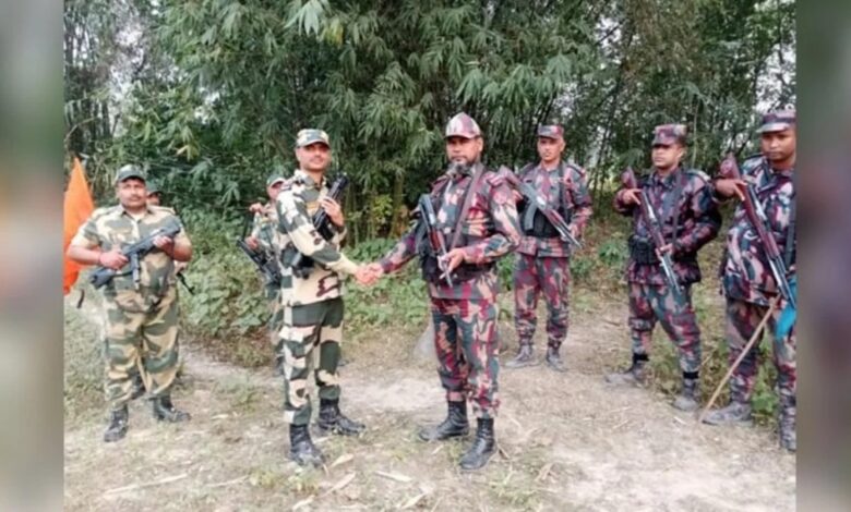 পাঁচবিবি-সীমান্তে-বেড়া-দিতে-বিজিবির-বাধা,-সরিয়ে-নেয়ার-আশ্বাস-বিএসএফের